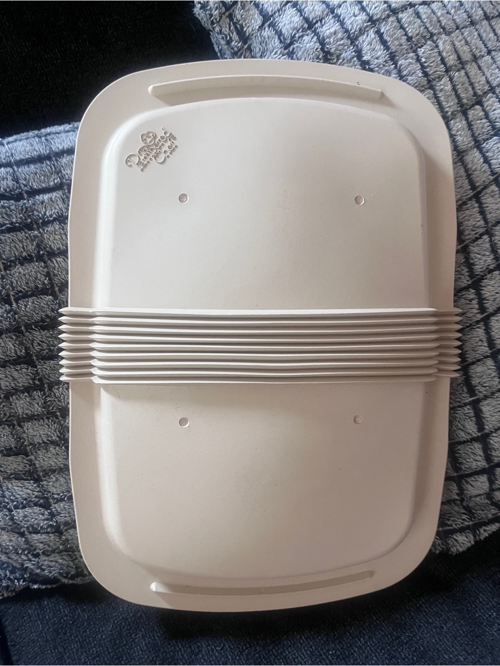 Pampered Chef 9x13 Lid with Secure Grip